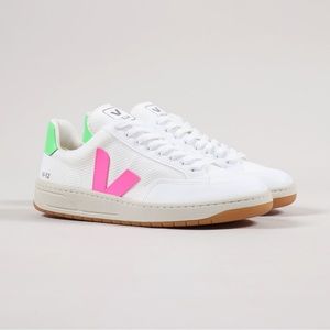 VEJA V-12 B-Mesh in White Sari Absinthe 💕💚
